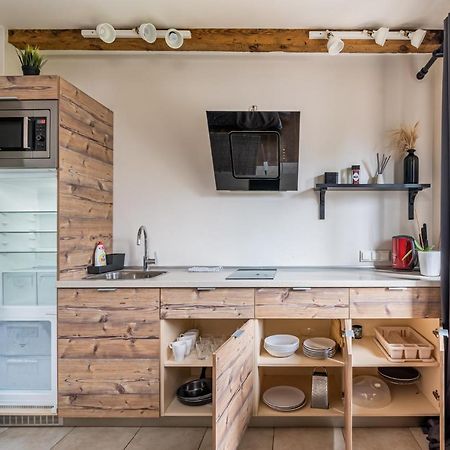 Trendy Top-Floor Stay In Heart Of Riga, Near Bars & Culture Exterior photo