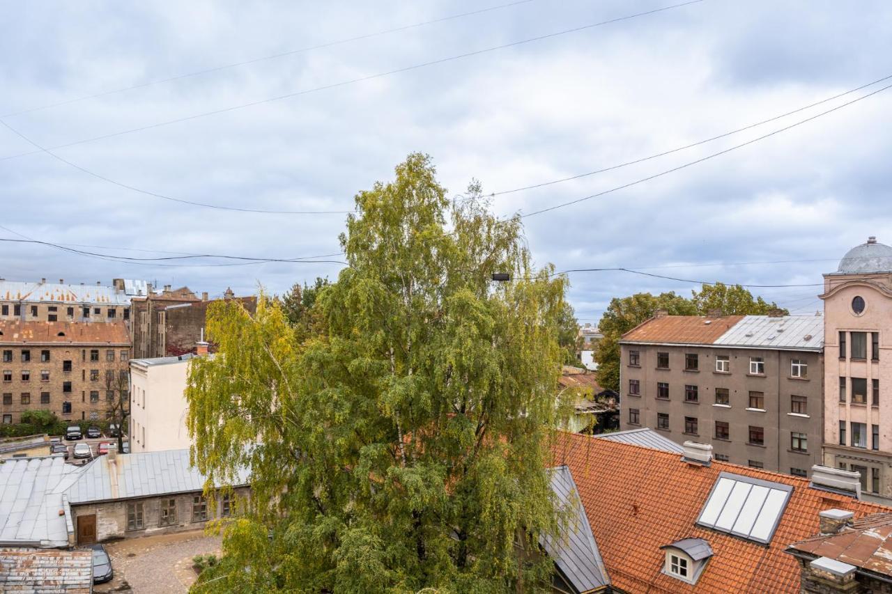 Trendy Top-Floor Stay In Heart Of Riga, Near Bars & Culture Exterior photo